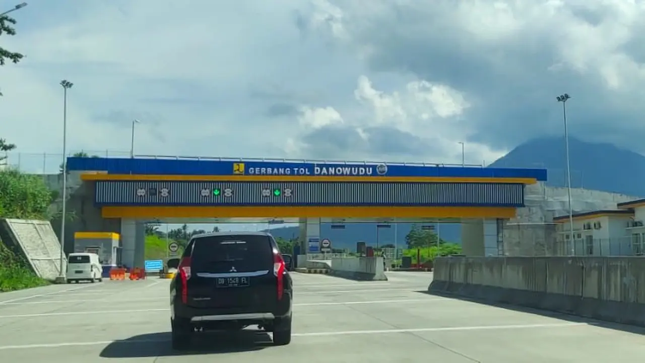 Jalan Tol Manado-Bitung Seksi 2B Danowud-Bitung sepanjang 13,5 km (Dok Kementerian PUPR)