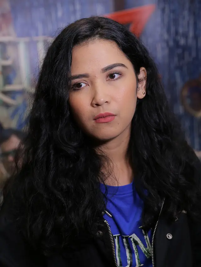 [Bintang] Dinda Kanya Dewi