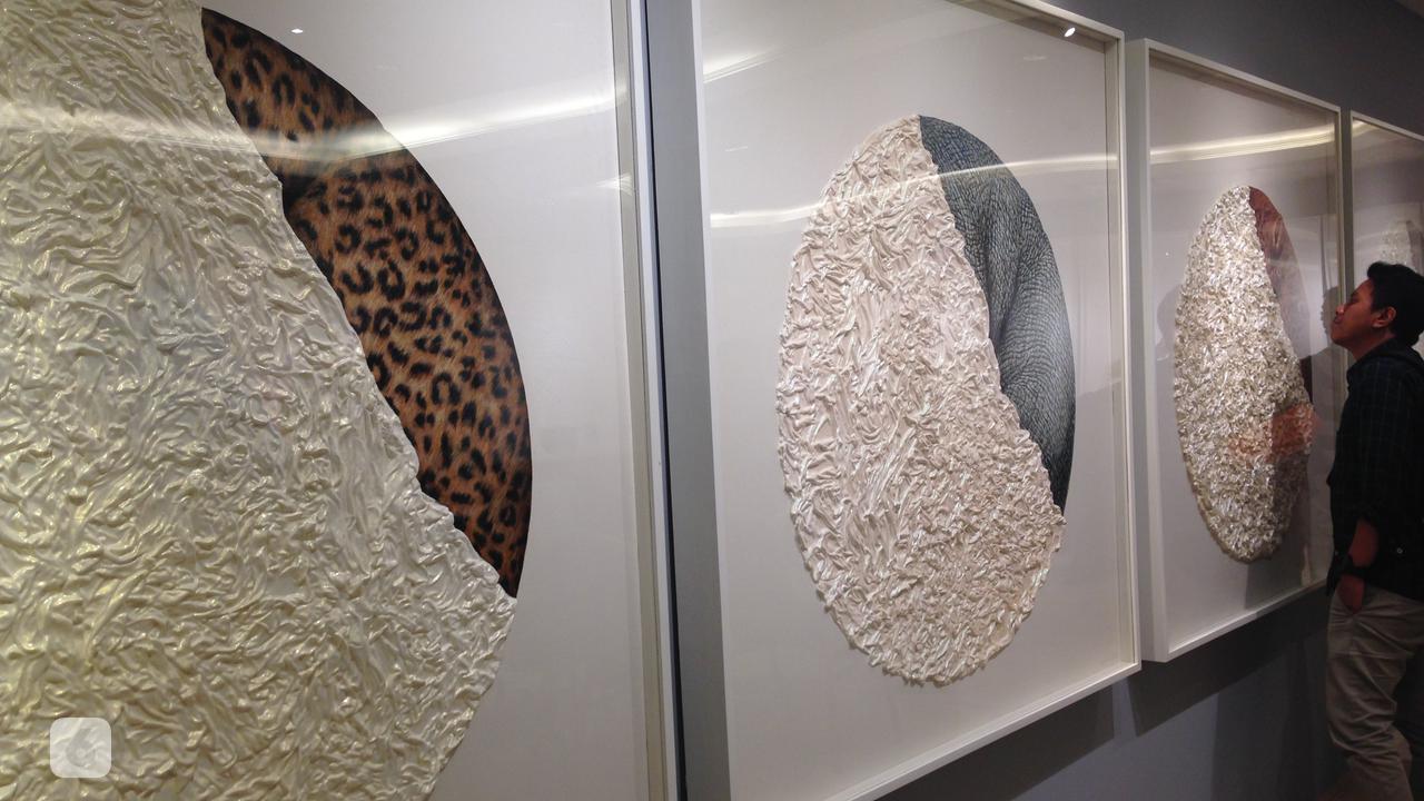 Menguak Kegelisahan Gusmen Heriadi di Pameran Deep Skin - Skin Deep