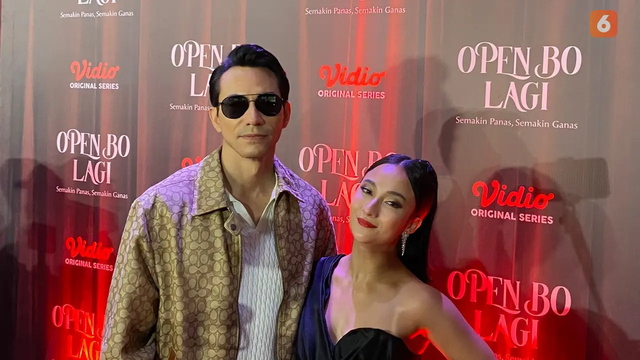 Darius Sinatrhya dan Naomi Zaskia