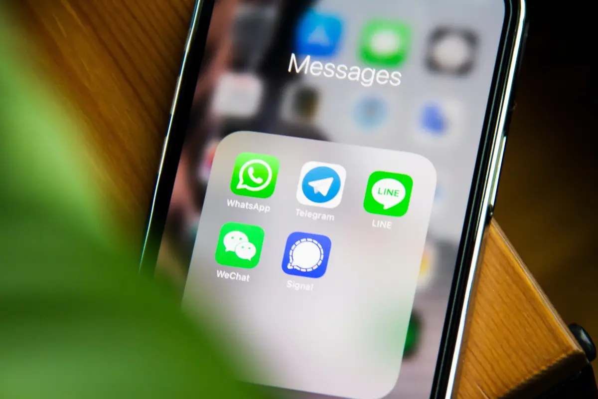 Whatsapp - Vania