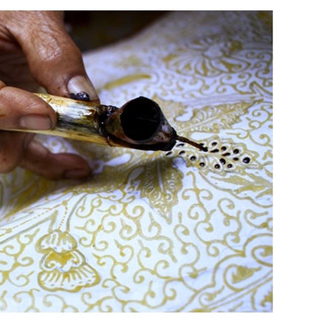 Kain Batik Termasuk Karya  Seni Rupa Sketsa