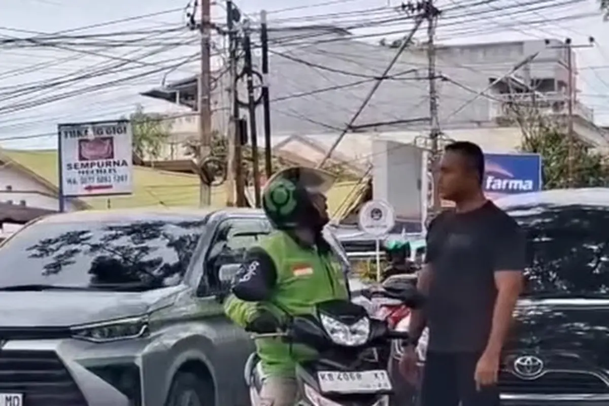 TNI di Pontinak Pukul Driver Ojo