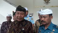 Wakil Presiden Jusuf Kalla menerima kunjungan Ketua Umum Parisada Hindu Dharma Indonesia, Mayjen TNI (Purn) Wisnu Bawa Tenaya di Kantornya, Jalan Merdeka Utara, Selasa (29/1/2019).