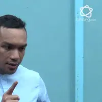 Mantan pacar Rina Nose, Fakhrul Razi berkomentar mengenai hijab Rina Nose.