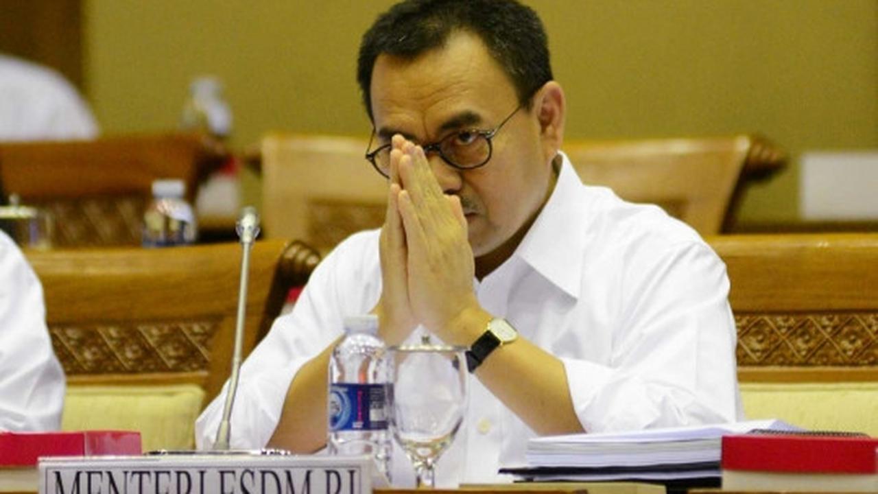 Menteri Sudirman Said hadiri rapat kerja dengan Komisi VII DPR