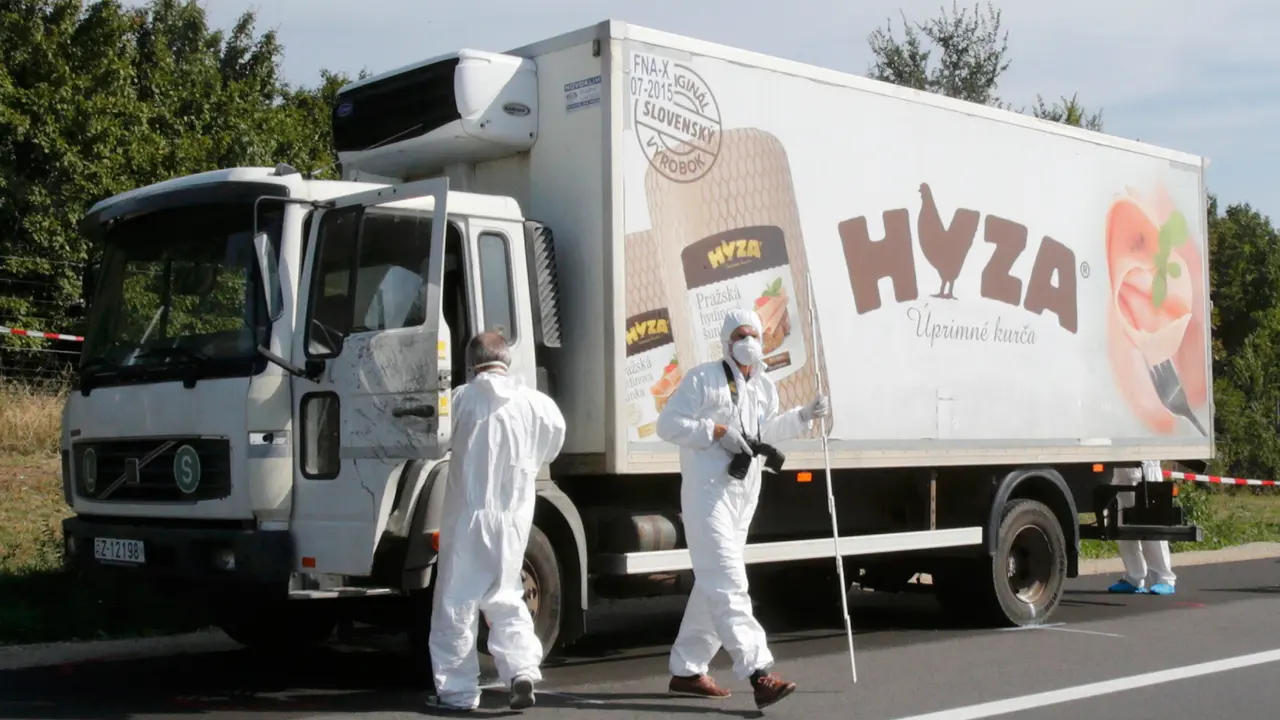 20150827-Memilukan, 50 Imigran Gelap Tewas Dalam Truk di Austria