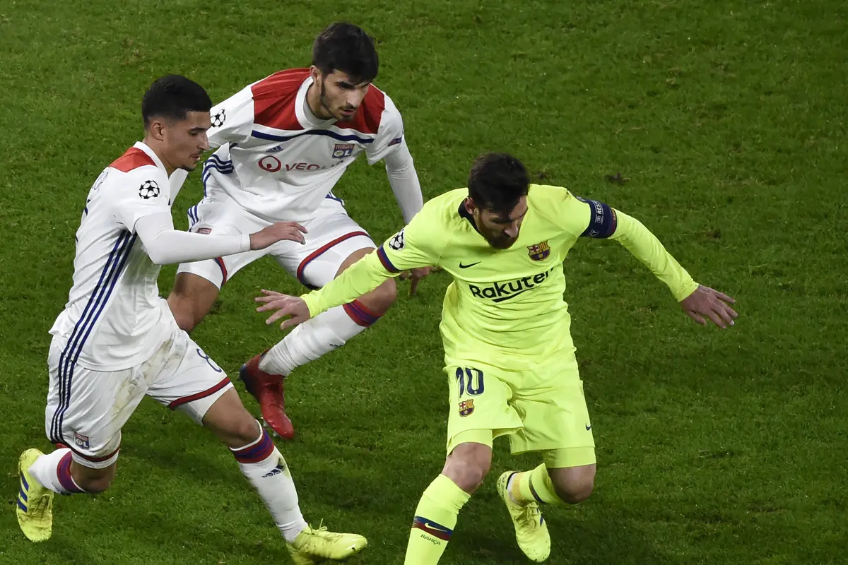 Lyon v Barcelona