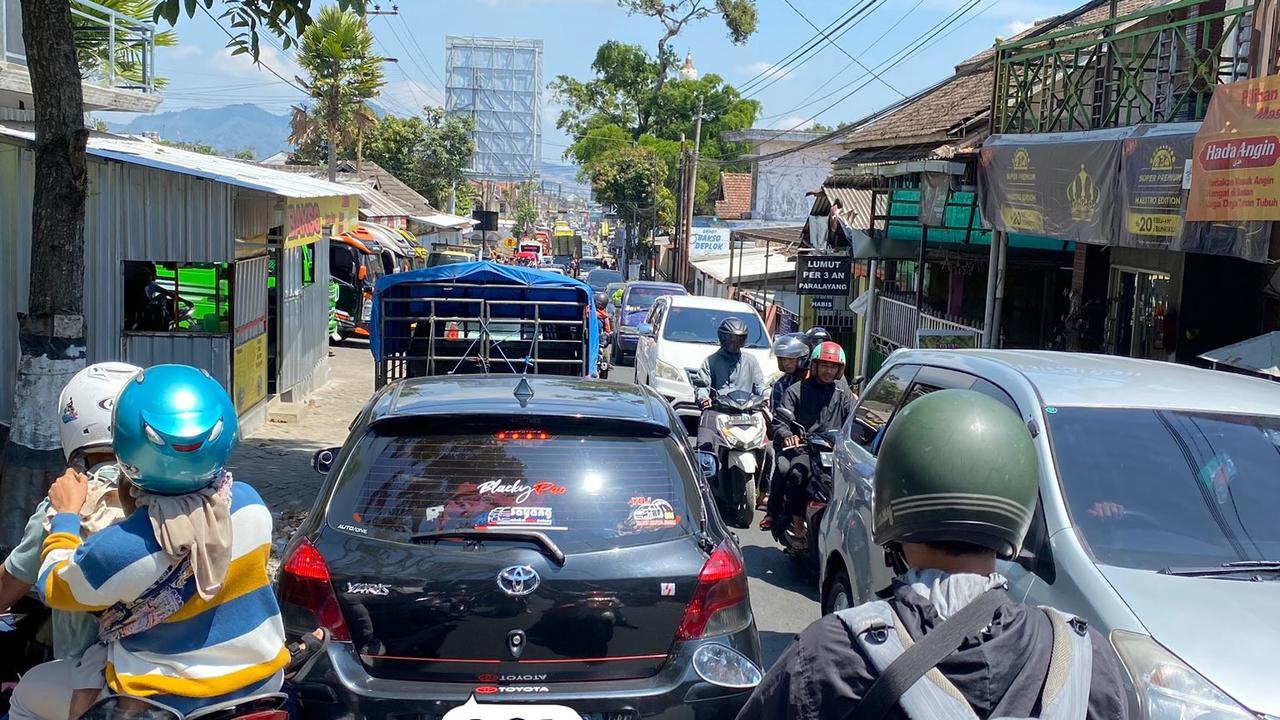 Macet Batu - Pujon
