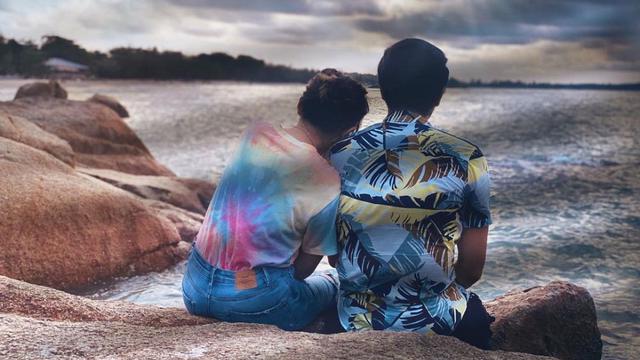 6 Potret Mesra Via Vallen dan Chevra Yolandi, Dikabarkan ...