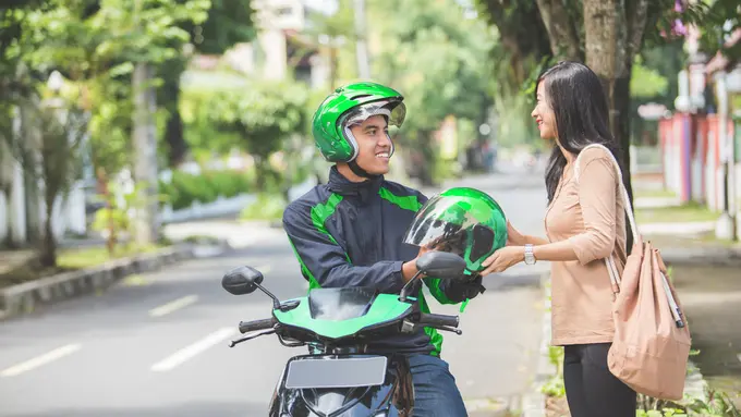 Skincare Routine Bagi Kamu yang Setiap Hari Hobi Naik Grab Ride