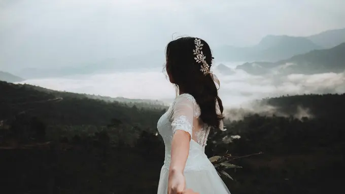 mencintai secukupnya