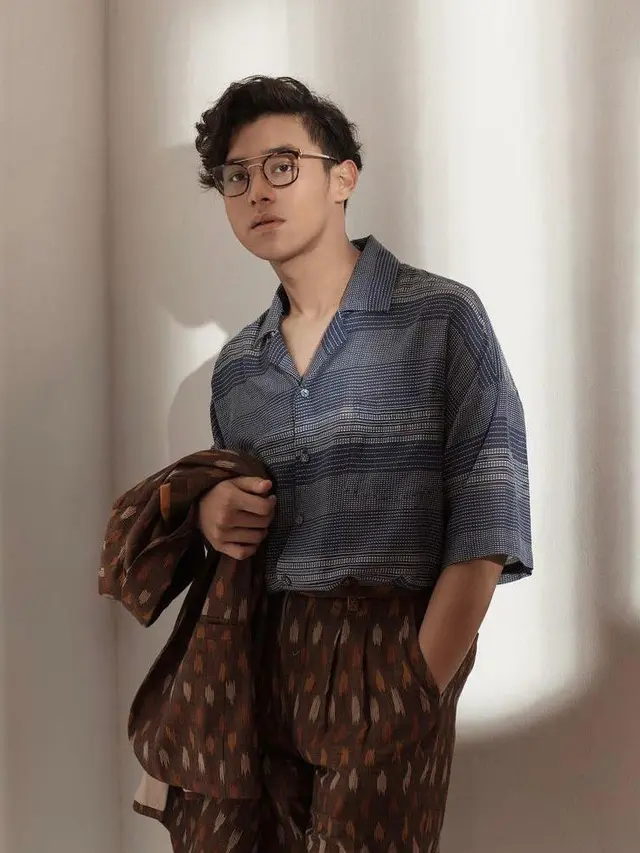 9 Inspirasi Gaya Vintage Modern ala Ardhito Pramono yang Bisa Jadi Inspirasi untuk Pria