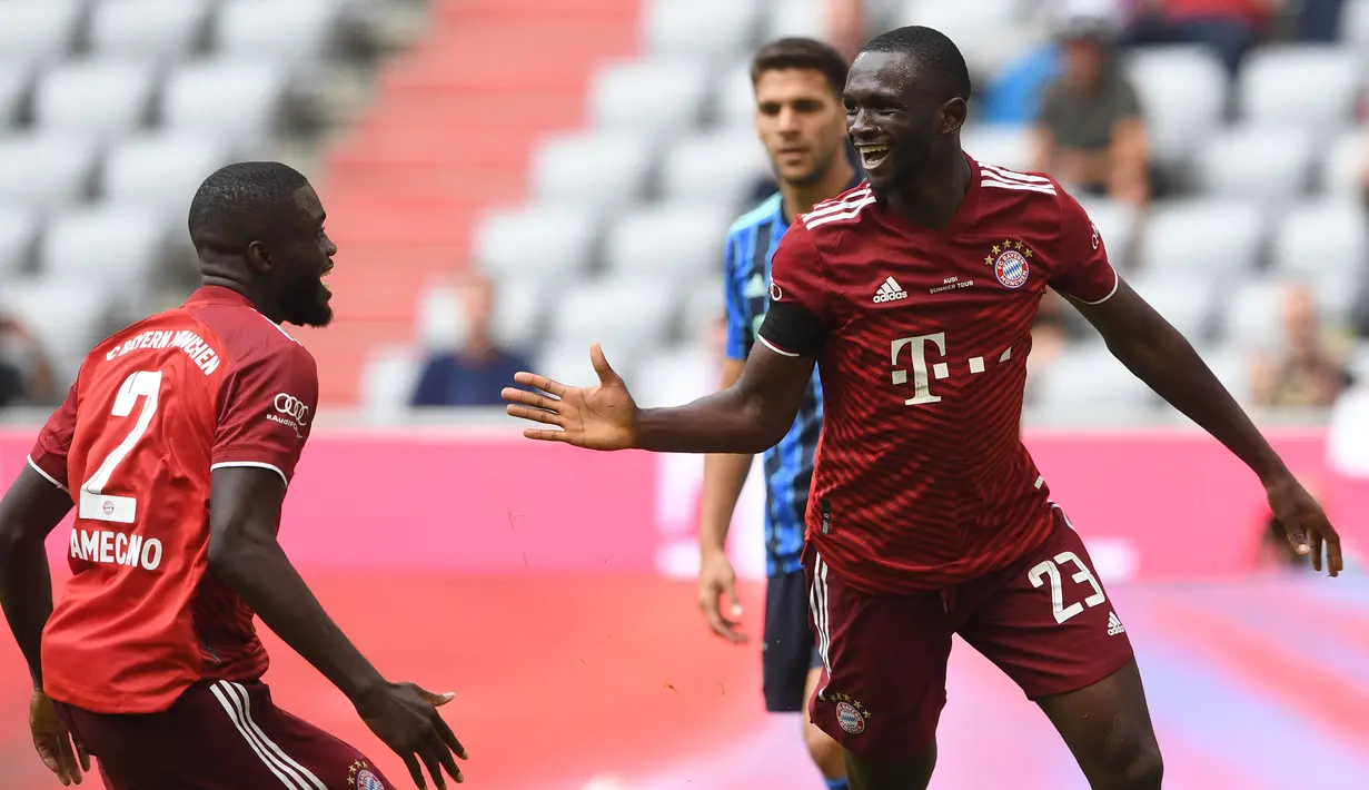 Tanguy Nianzou didatangkan Bayern Munchen dari PSG pada awal musim 2020/2021 dengan status bebas transfer. Hanya bertahan selama dua musim, ia total bermain dalam 28 laga di semua kompetisi bersama PSG dengan torehan 1 gol dan 1 assist. Pada awal musim 2022/2023 bek tengah berusia 22 tahun yang belum bermain untuk timnas senior Prancis ini diikat Sevilla dengan nilai transfer 16 juta euro dan bertahan hingga kini. (AFP/Christof Stache)