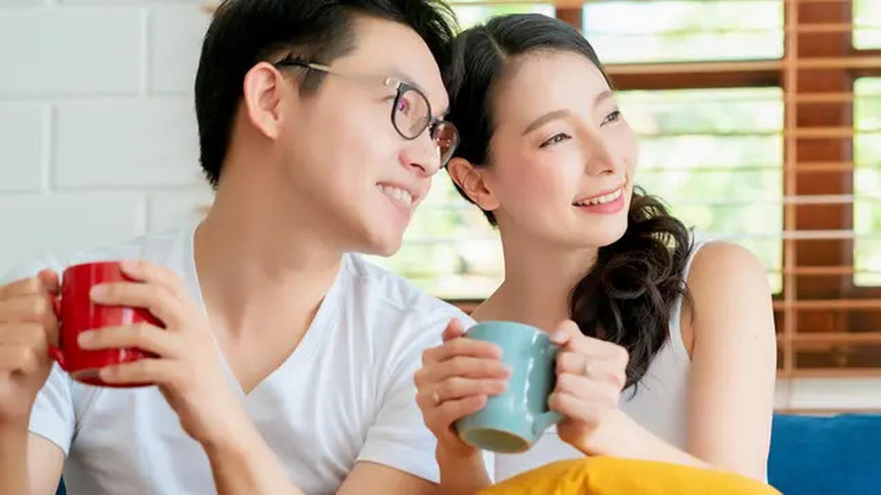 7 Tanda Orang yang Kamu Sukai Diam-Diam Juga Menyukaimu