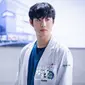 Ahn Hyo Seop Dr. Romantic 3 Poster Karakter