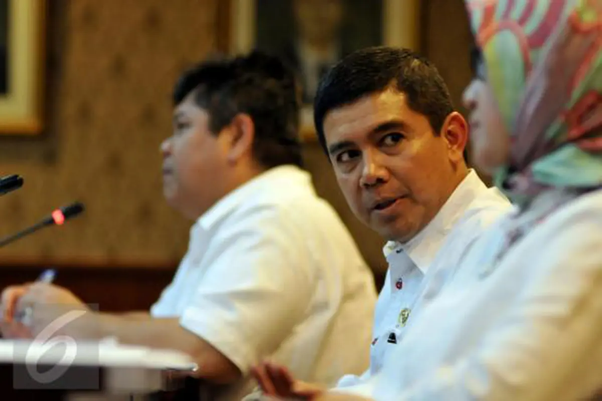 Ancam Menteri Yuddy, Guru Honorer Ditangkap
