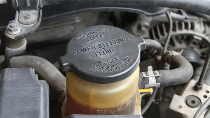 Cairan Power Steering