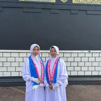 Kenangan Terakhir Jemaah Haji Probolinggo Ditinggal Meninggal Ibunda dalam Pesawat Menuju Tanah Suci