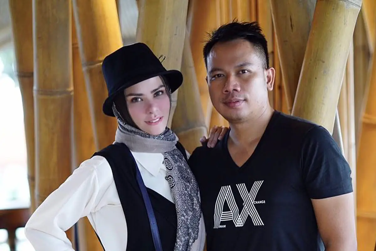 [Bintang] Vicky Prasetyo dan Angel Lelga