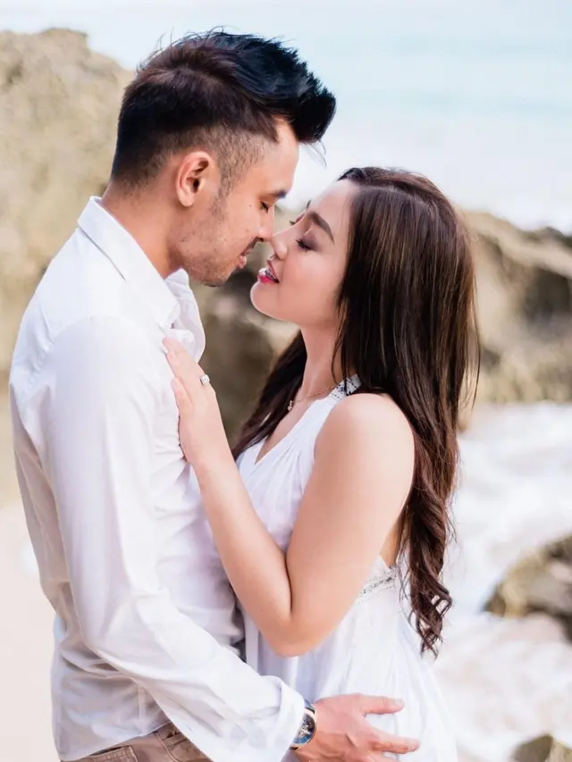Tasya Revina dan Arjuna Dewanto