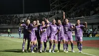 Selebrasi skuad Persita Tangerang usai mengalahkan Persib Bandung di BRI Liga 1 2022/2023 hari Minggu (09/04/2023). (Persita)