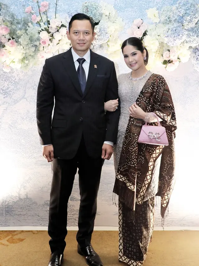 Kebaya pejabat