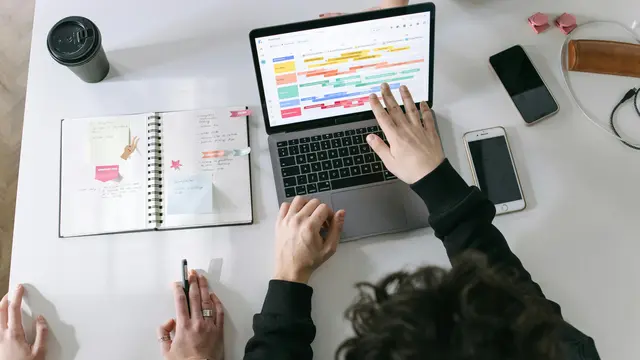 Asah Soft dan Hard Skill secara Rutin