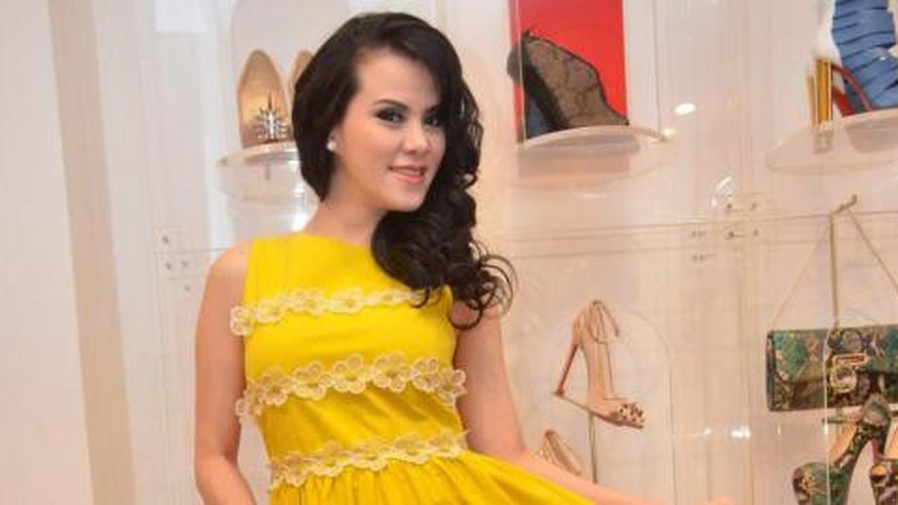 Jatuh cinta ke dunia bisnis, Angel Lelga usaha parfum