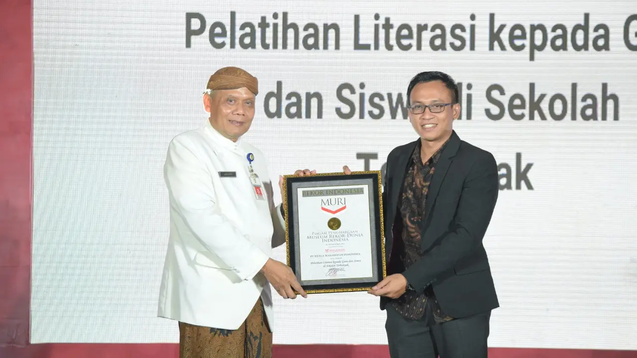Nyalanesia Pecahkan Rekor MURI Pelatihan LIterasi Guru dan Siswa di Sekolah Terbanyak