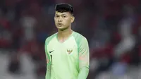 Kiper Indonesia, M Riyandi, saat melawan Uni Emirat Arab (UEA) pada laga AFC di SUGBK, Jakarta, Rabu (24/10/2018). Indonesia menang 1-0 atas UEA. (Bola.com/M Iqbal Ichsan)