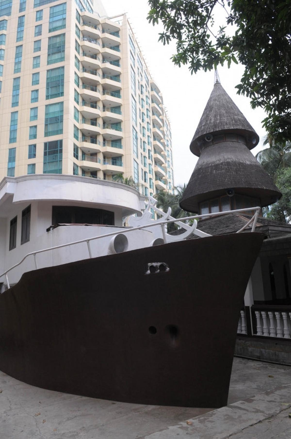 Keunikan Masjid Perahu di sudut sempit Ibu Kota
