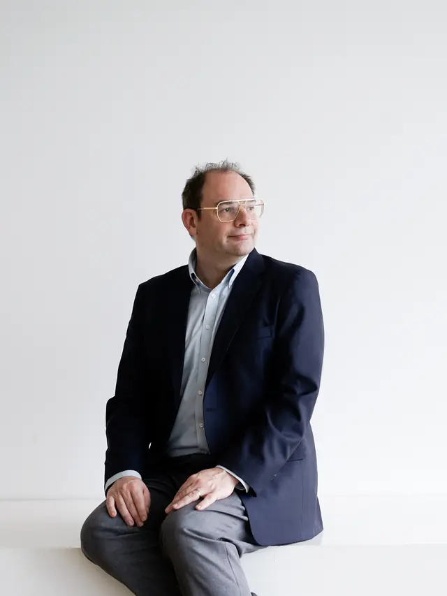 Kurator Pameran CARE, Tobias Berger