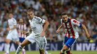 Pepe saat tampil di laga derby Madrid terakhir (JAVIER SORIANO / AFP)