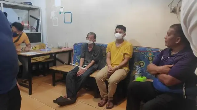 Dua tersangka pembuat ekstasi atau home industri ektasi yang ditangkap BNN.