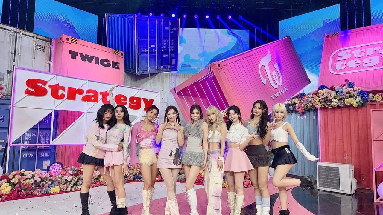 TWICE Bakal Jadi Pengisi Acara Spesial 6 Konser Coldplay di Korea pada April 2025