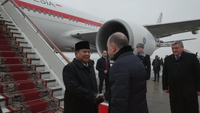 Disambut Hujan, Prabowo Tiba di Rusia untuk Bertemu Putin