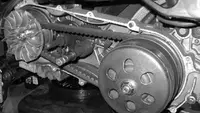 Sering Tahan Gas Sambil Ngerem di Tanjakan? Hati-Hati CVT Motor Matic Cepat Jebol