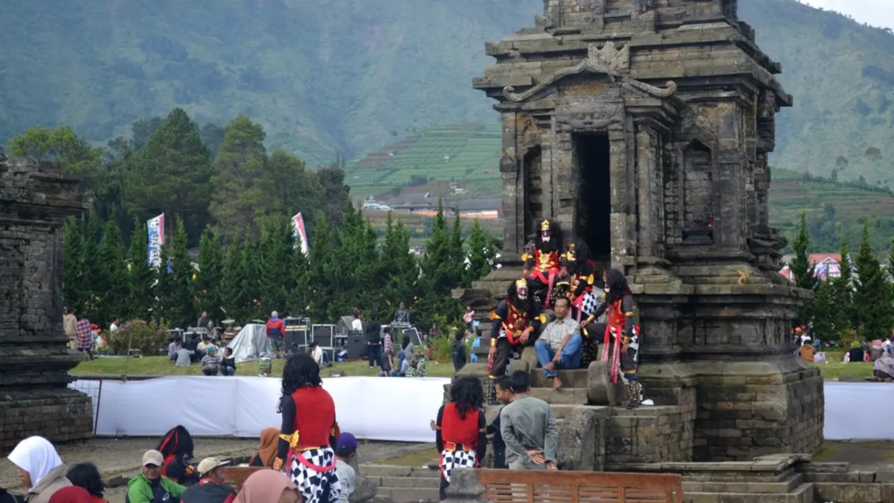 Pasca-Letusan Sileri Dieng, Candi Arjuna Tetap Aman Dikunjungi