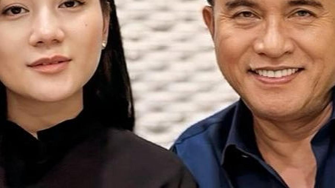 Ia menikah dengan Rika Tolentino Kato, wanita berdarah campuran Jepang-Filipina.