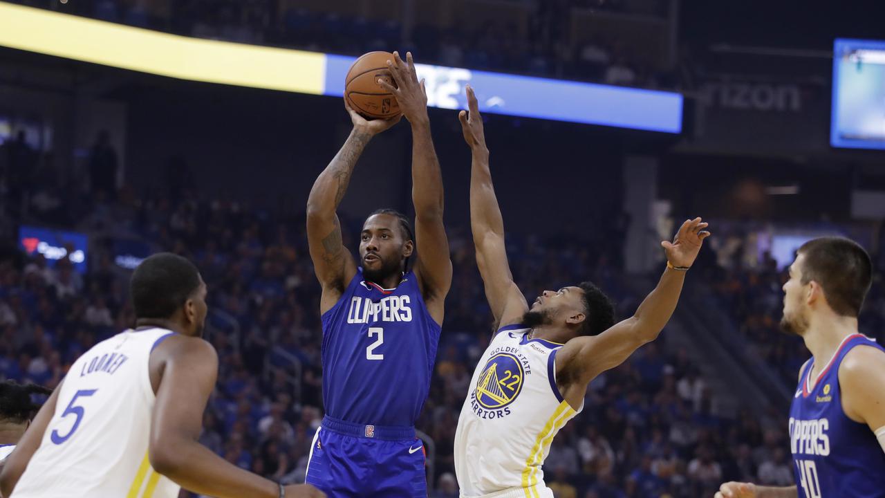NBA: Kawhi Leonard Rusak Debut Warriors di Kandang Baru