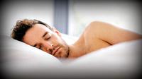 Ereksi nokturnal terjadi saat pria tidur dalam keadaan bermimpi