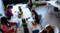 10 negara ini punya populasi perempuan yang lebih banyak daripada laki-laki. (Unsplash/CoWomen)