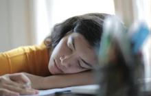 Sering Ngantuk di Pagi dan Siang? Ketahui Penyebabnya dan Cara Mengatasinya