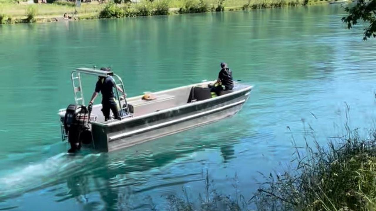 Proses pencarian anak Ridwan Kamil, Emmeril Kahn Mumtadz yang hilang di Sungai Aare, Swiss. (Dok. KBRI Bern)