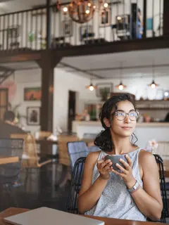 Menyikapi keadaan./copyright&nbsp;freepik.com/author/lookstudio