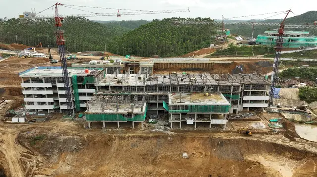 Proyek Pembangunan Gedung Sekretariat Presiden dan Bangunan Pendukung Kawasan Istana Kepresidenan di IKN Nusantara, terus dikejar penyelesaiannya oleh PT Waskita Beton Precast Tbk (WSBP)/Istimewa.