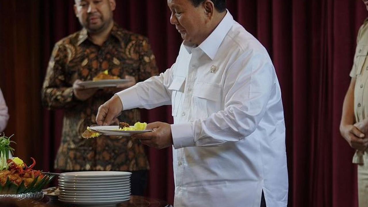 MOmen Ulang Tahun Prabowo