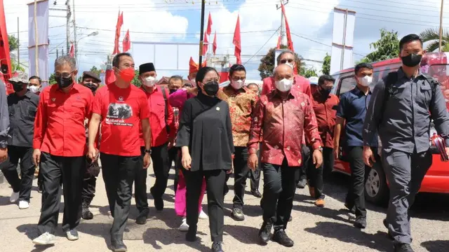 Ketua DPR RI sekaligus Ketua DPP PDIP Puan Maharani membuka kegiatan sosial operasi katarak gratis di Bangka Belitung. (Foto: Istimewa)