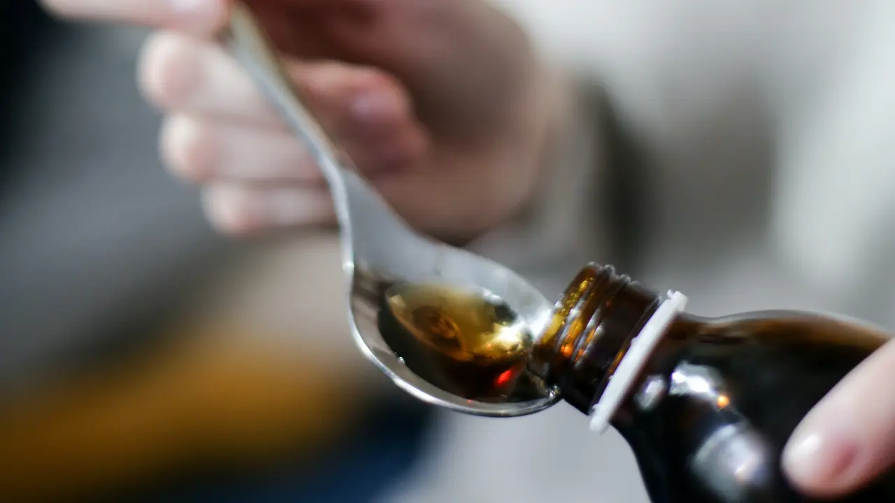 Bantahan Kemenkes dan BPOM Terkait Daftar 15 Obat Sirup yang Mengandung Senyawa Berbahaya
